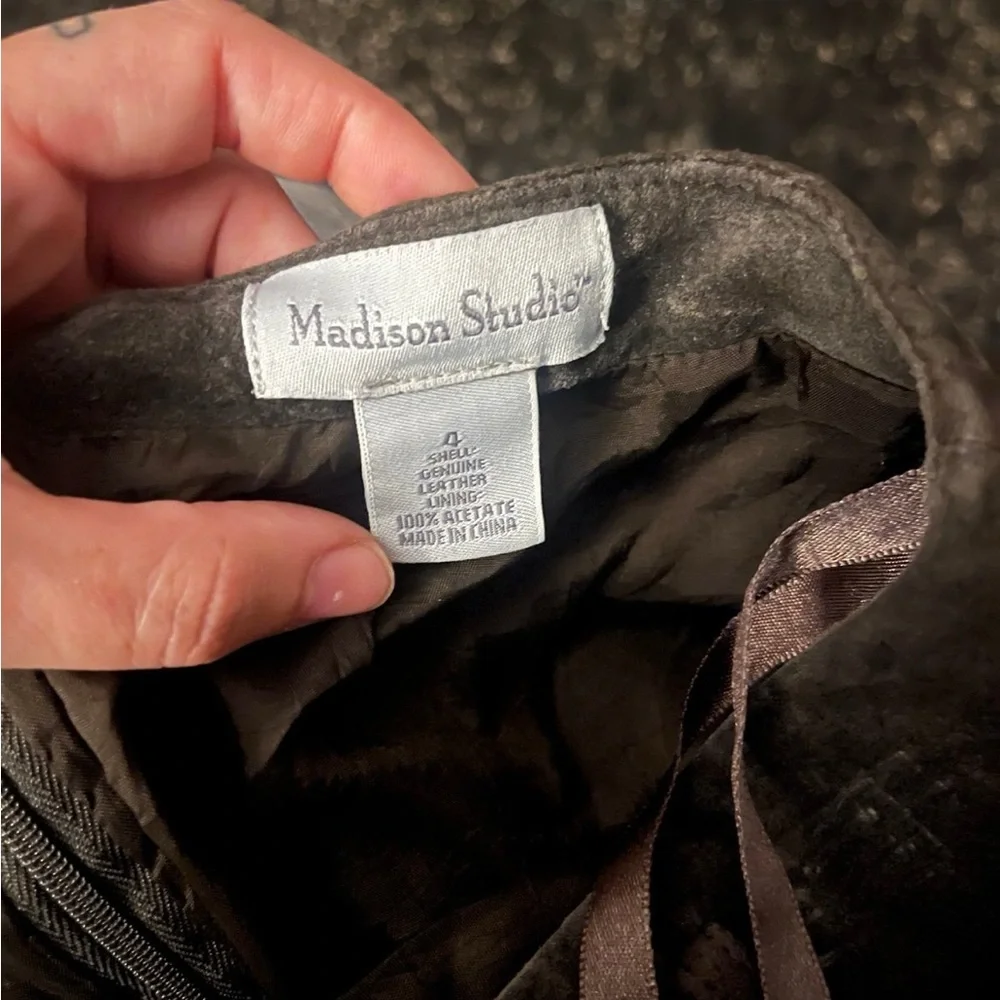 Madison Sudio brown leather skirt - Picture 3 of 4